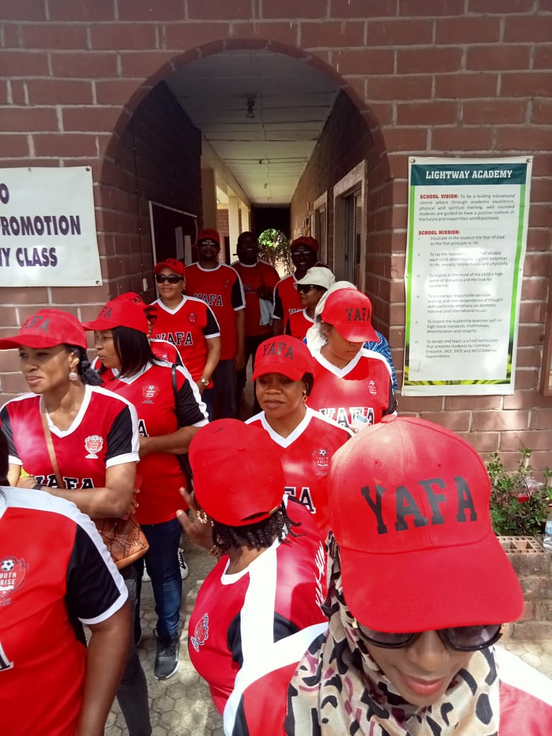 YAFA Mums arriving at a partner school for a schools programme visit